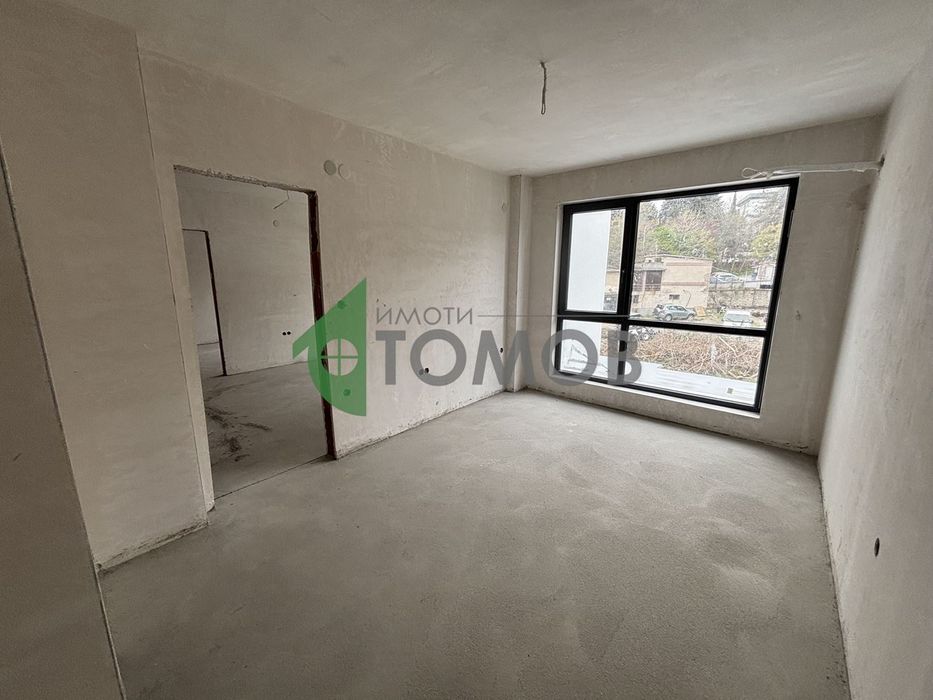 Чудесен тристаен апартамент ново строителство на Аязмото