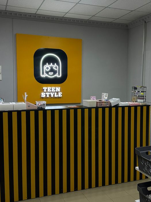 Продам шкаф и островки