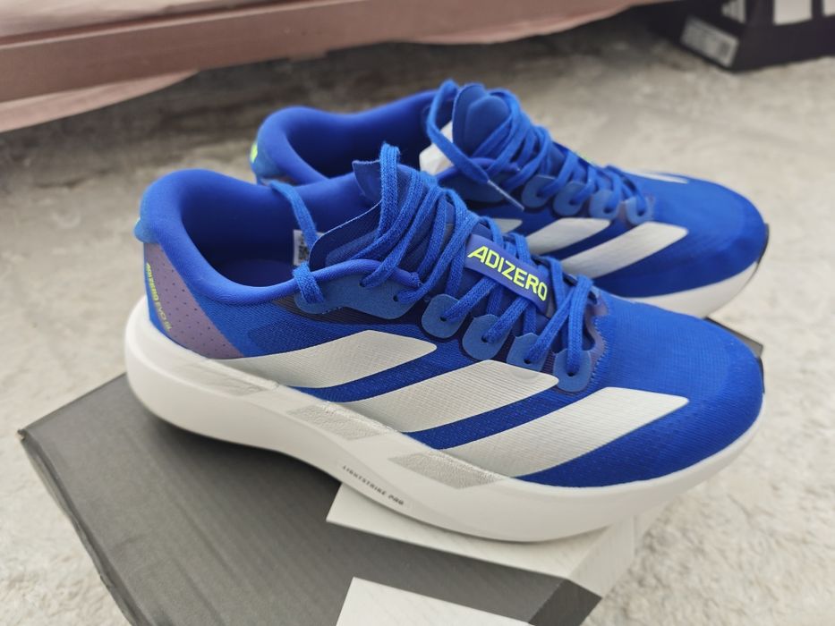 Кроссовки adidas 39 р