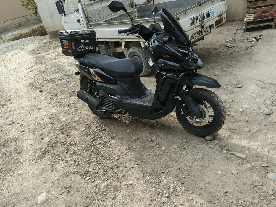 Skuter sotiladi srochna