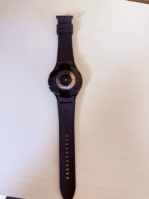 Смарт-часы Samsung Galaxy Watch 4 Classic