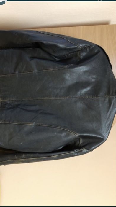 Geaca din piele,pentru motociclisti/rockeri,marime 50