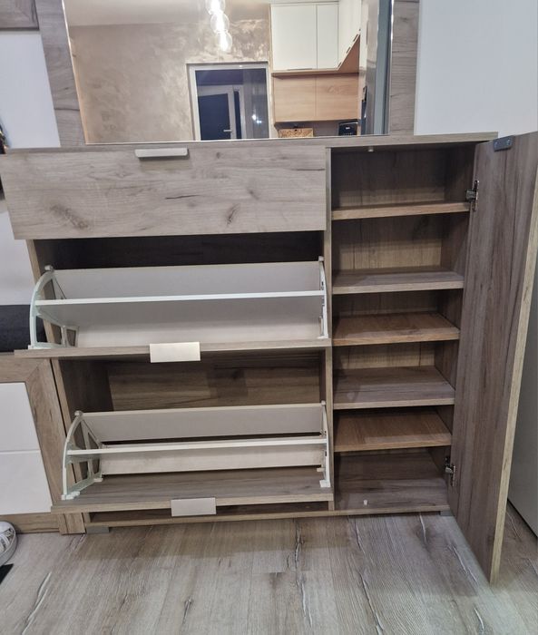 Mobilier interior hol
