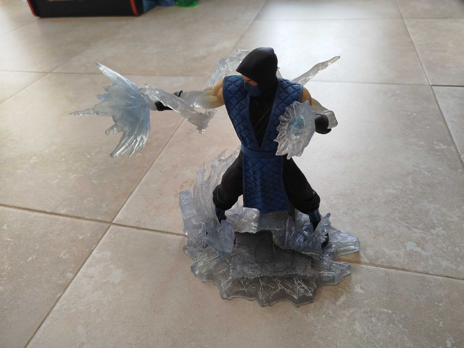 Статуетка Diamond Select Games: Mortal Kombat - Sub-Zero