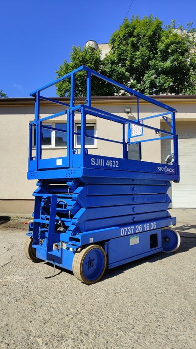 Inchiriez nacela electrica înălțime de lucru 12m