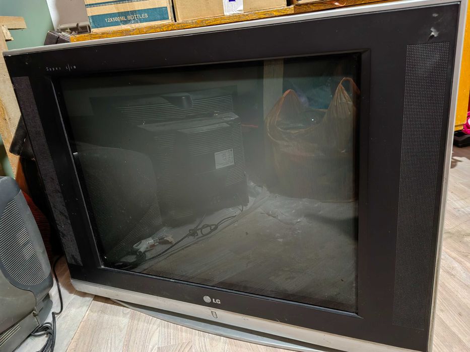 Телевизоры LG 3 штуки