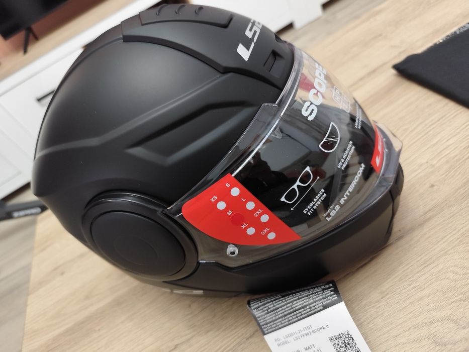 Casca moto flip-up