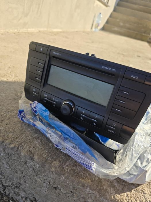 MP3 player Skoda Octavia 2