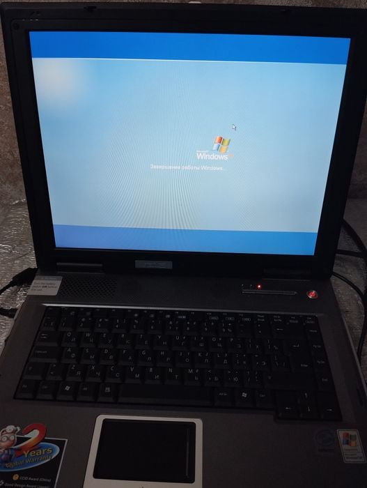 Noutbuk asus sotiladi