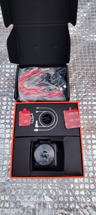 Vantrue cu telecomanda și comanda vocala.