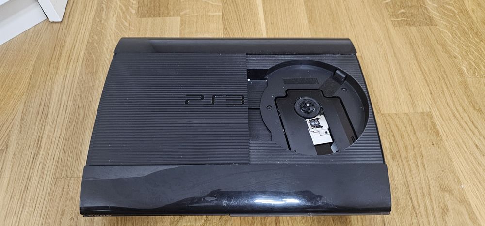 Sony PlayStation 3 Super Slim