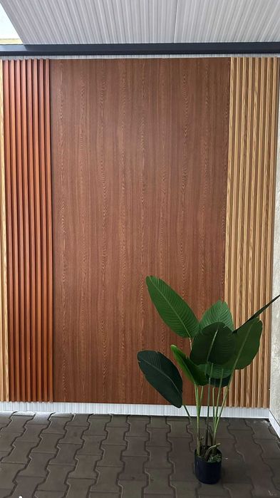 Panouri Decorative Premium - Marmură, Riflaj, Lemn și Autocolante