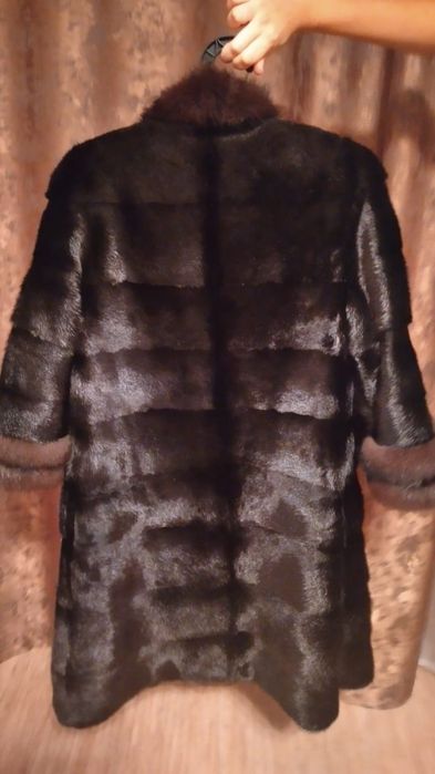 Продам шубу норковую