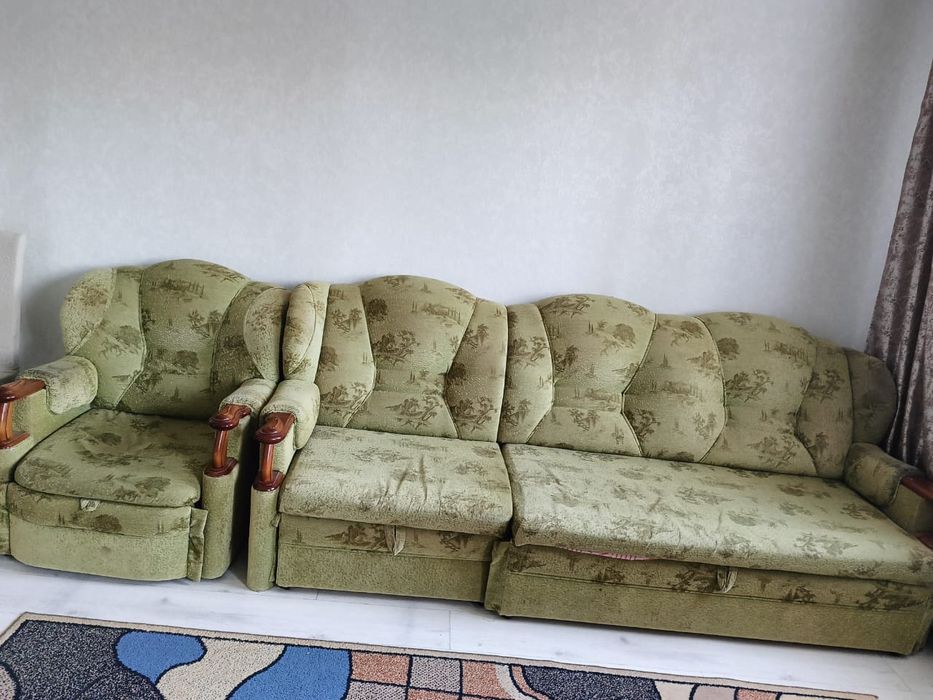 Диван с креслами
