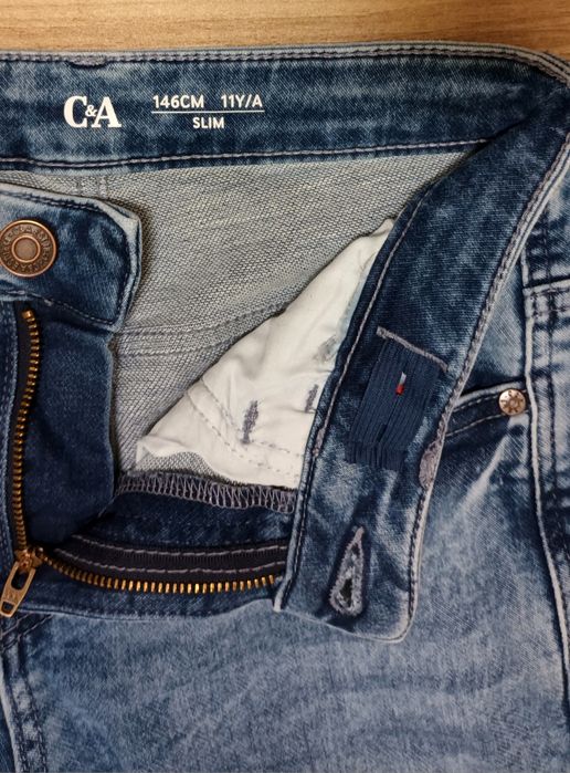 Blugi pentru băieți mărimea 146 cm(11 ani)
