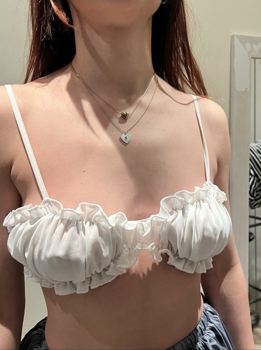 Потници: H&M, Shein, Guess,Affect ,Zara и Bershka