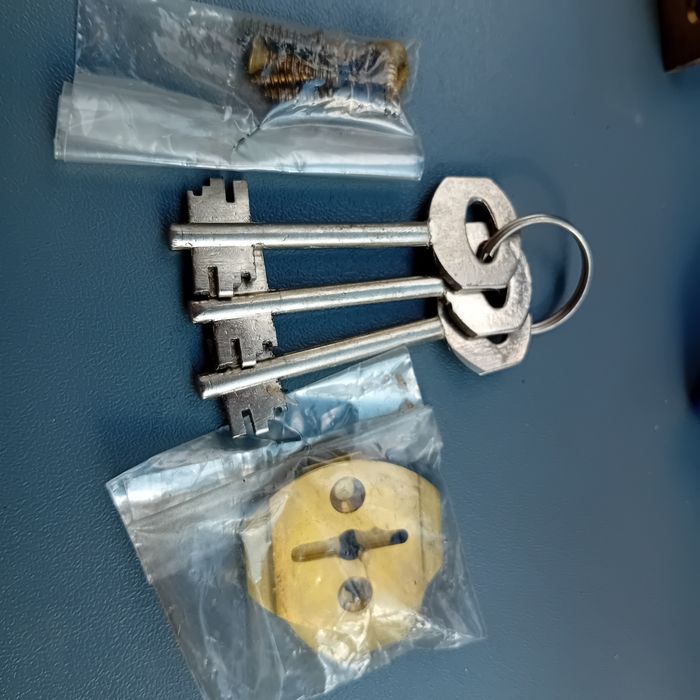 Комплект брава с патронник и дръжки