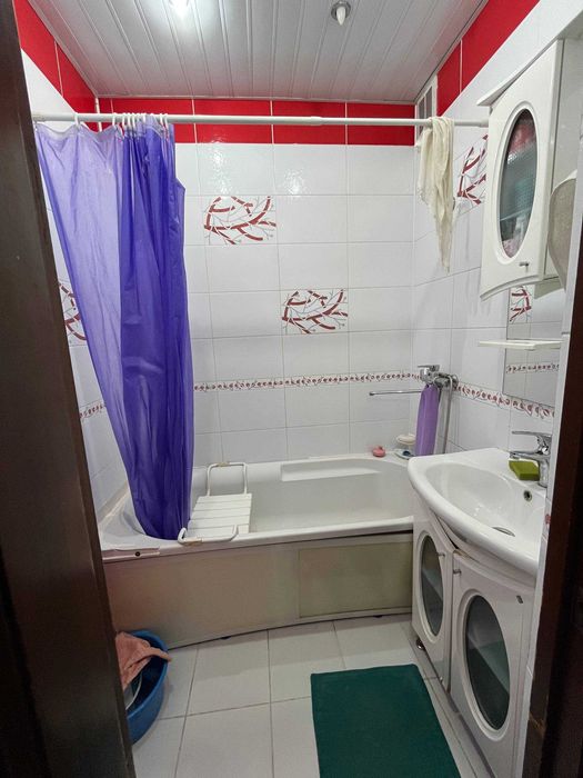 продам 3х комн квартиру на Кунаева