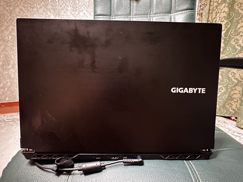 Игровой ноутбук Gigabyte