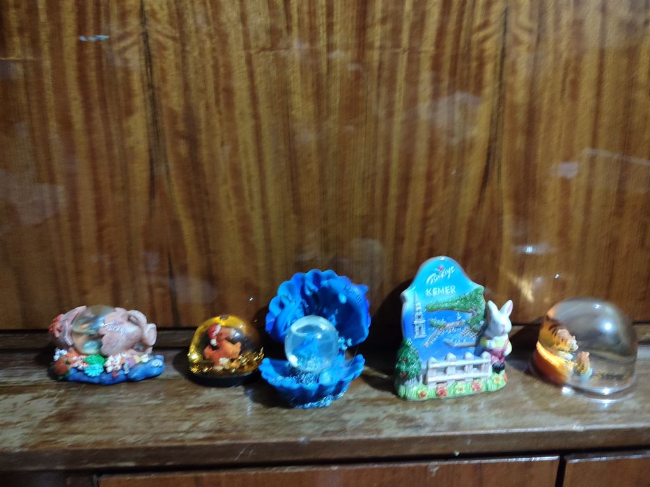 Привозные сувениры