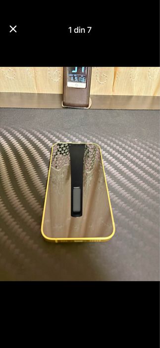 iPhone 14 yellow impecabil