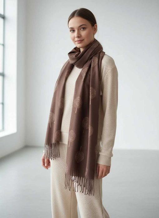 Дамски комплект пуловер и панталон „Ванилова нежност“ – ръчна изработка