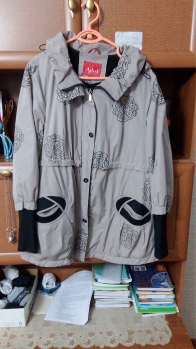 Верхняя женская одежда