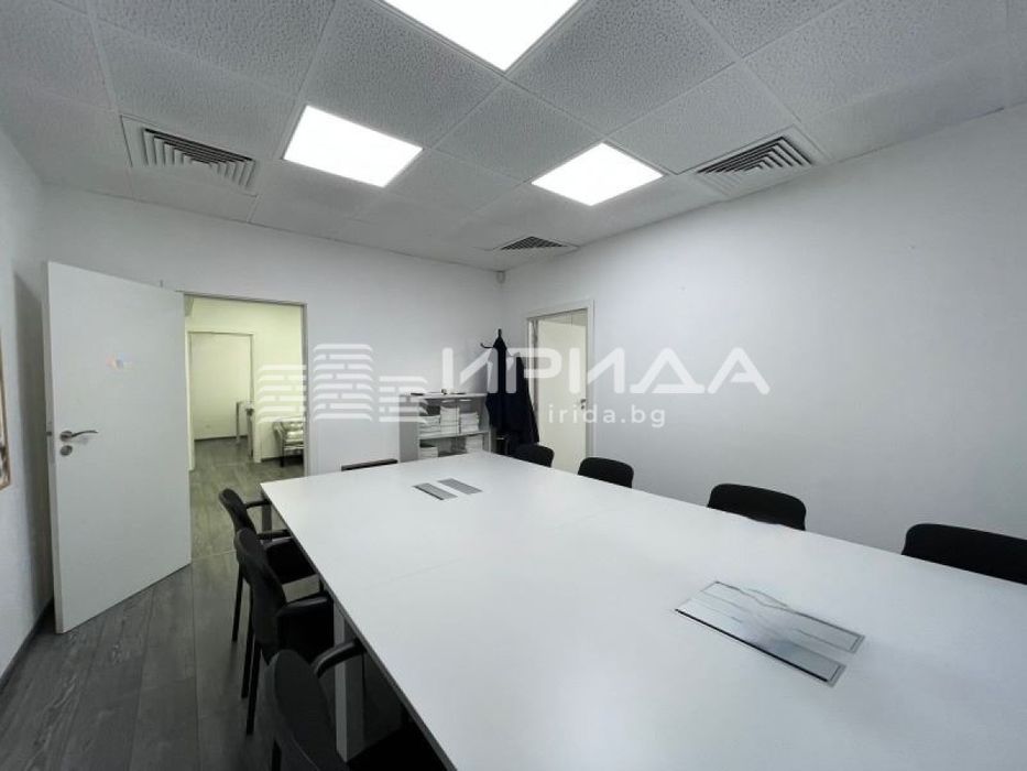 Четиристаен апартамент на ул.Оборище