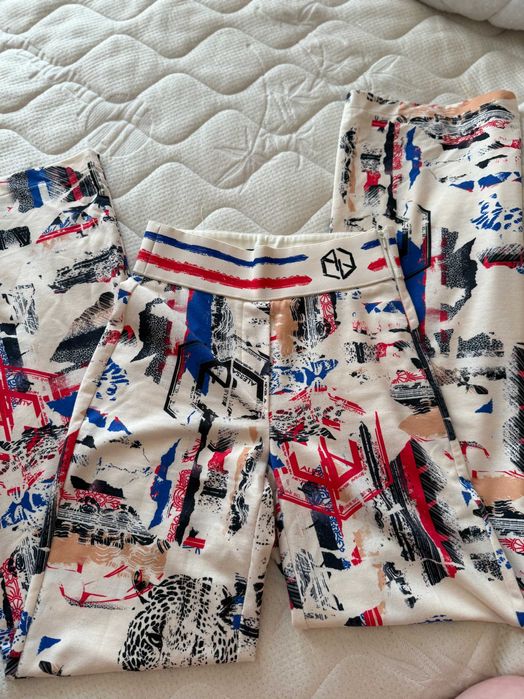 Дънки и панталони Алеса