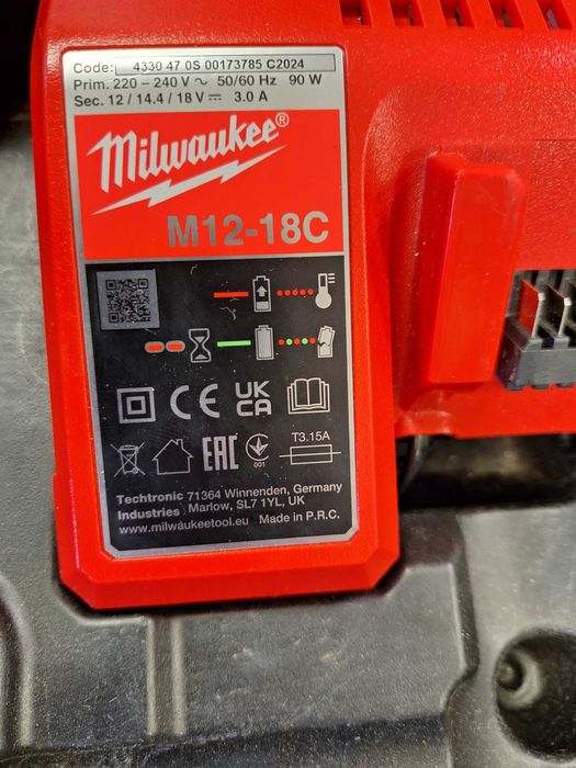 Комплект машини Milwaukee М18-BLCPP2B-402C