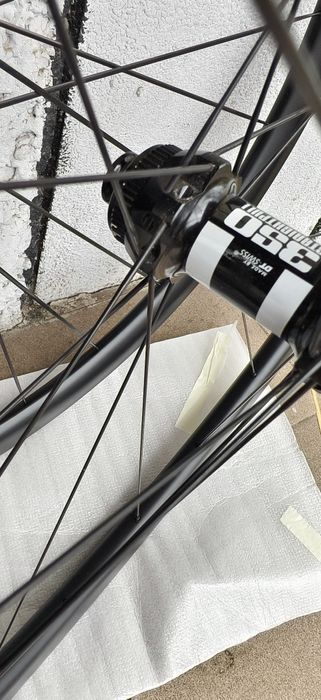 НОВИ DT Swiss А1800 Spline Center Lock 30 мм 28цола 12х100/12х142 Shimano HG