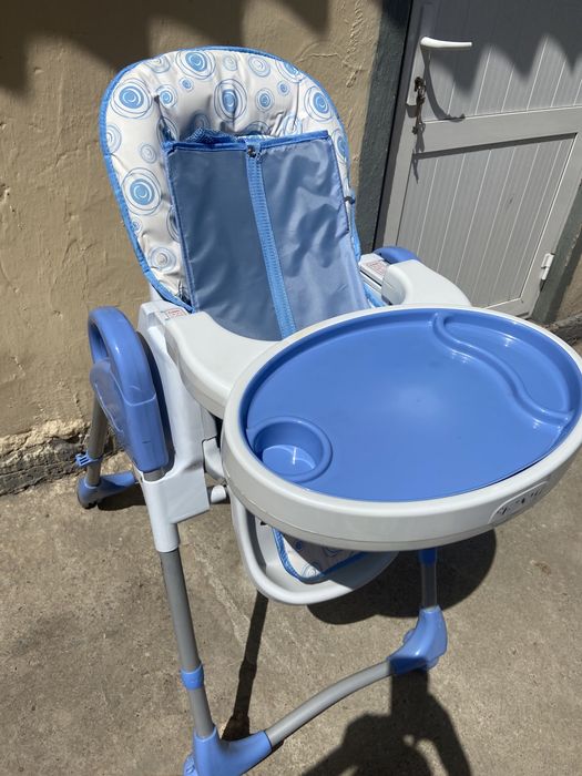 Коляска, стул для кормления