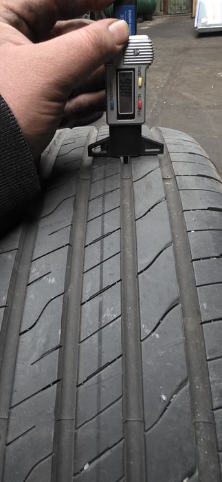 Гуми 4бр 215/60/17 - 1бр  169лв