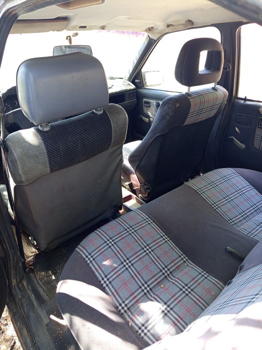 Продавам  Opel Kadett  цял за части 

1.6i, Хечбек, Употребяван, За части,