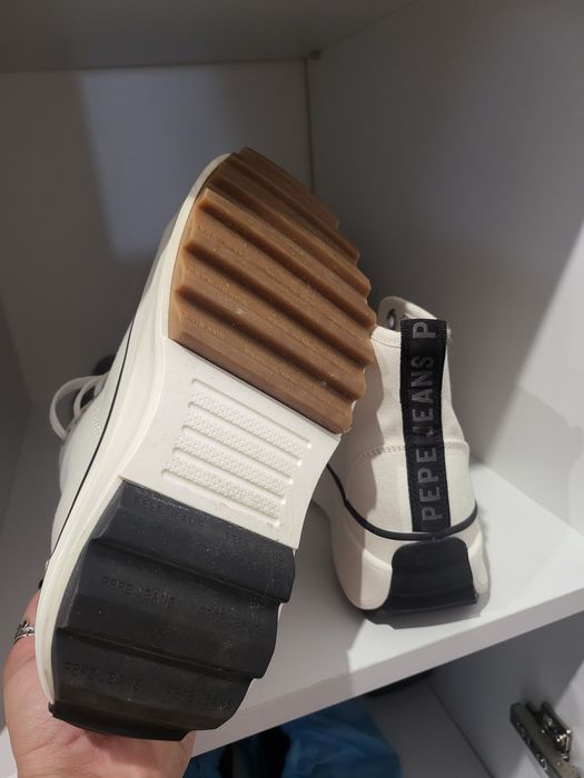 Високи кецове Pepe Jeans/маратонки Adidas