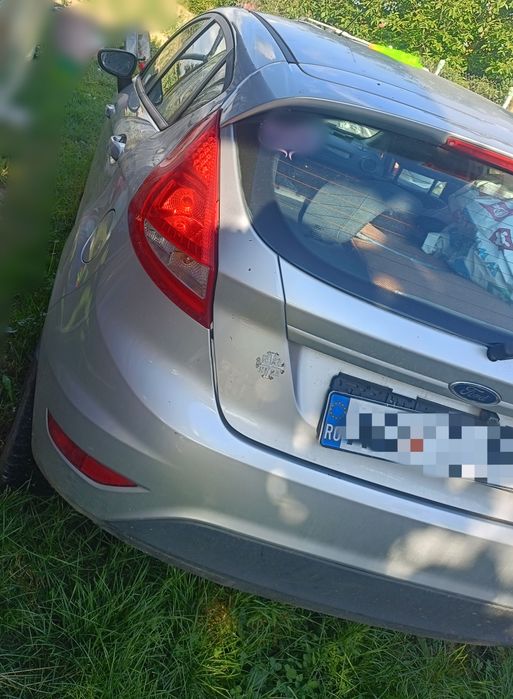 FORD Fiesta 2010 — imagine 2