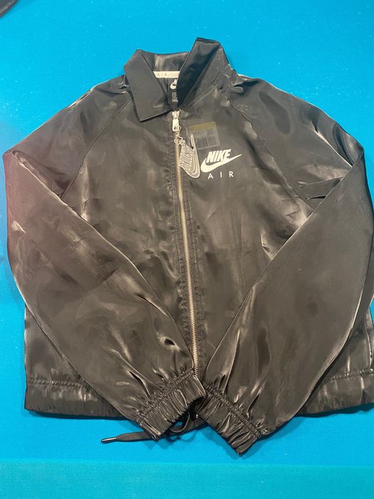 Яке ново NIKE  размер S размер