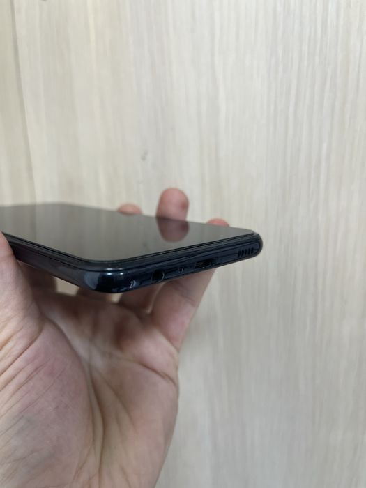 Samsung A04, 64gb в идеале