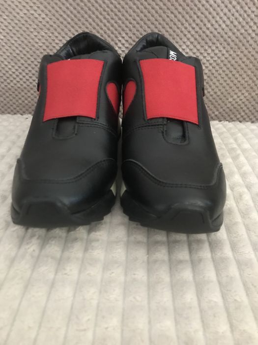 Нови Обувки Love Moschino N35