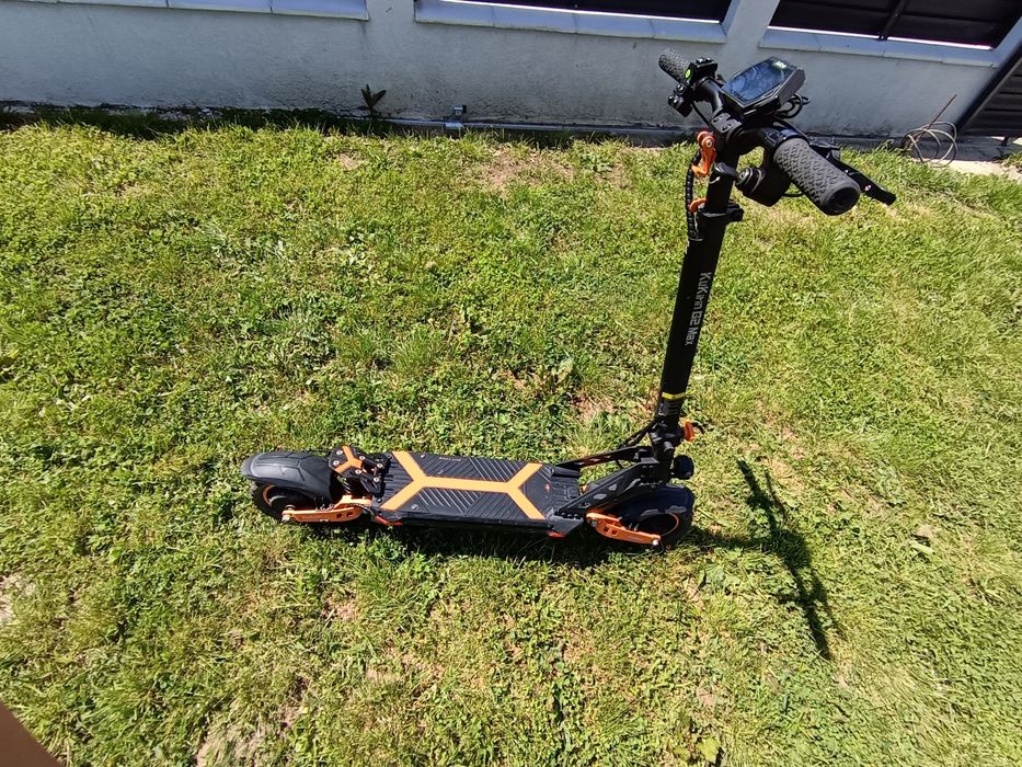 vând trotineta G2 MAX