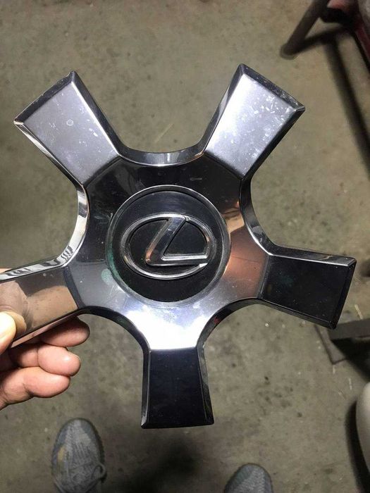 Колпак на Лексус