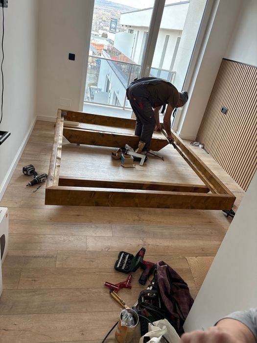 Serviciu de Montaj Mobilă / Bucătărie