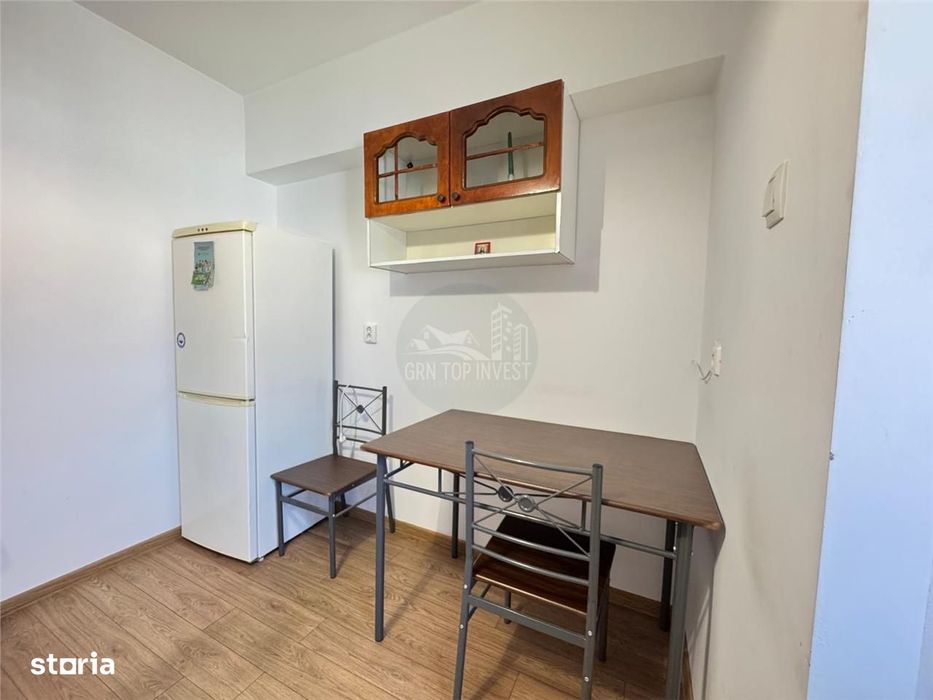 Apartament decomandat 2 camere cu balcon zona Mihai Viteazul