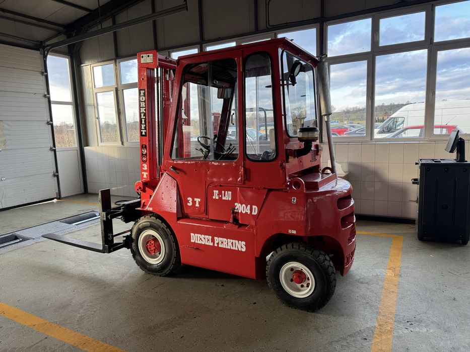 Stivuitor diesel ridica 3 tone motor perkins