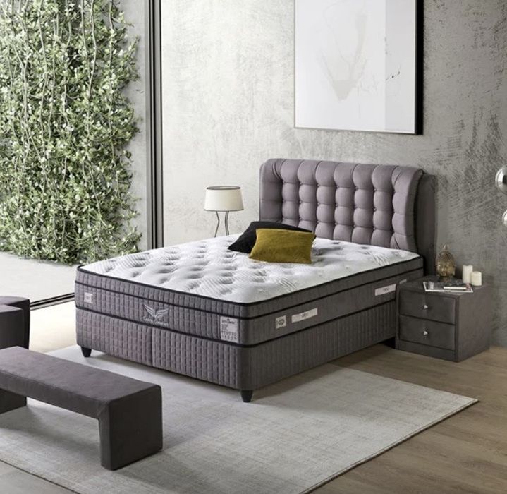 Pat cu lada de depozitare