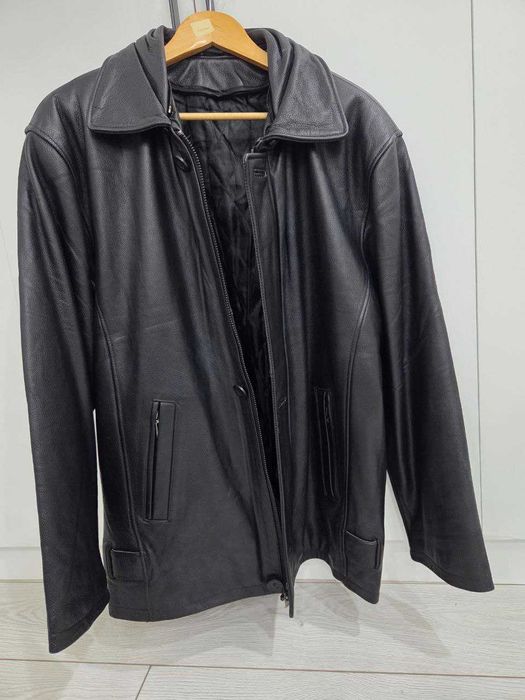 Куртка кожаная  со съемным подкладом  и воротником. Размер 48-50