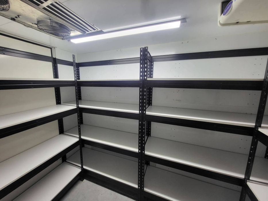 remorca frigorifica /cub frigorific/ vitrine frigorifice /dozator bere