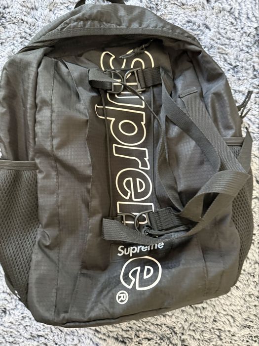Ghiozdan Supreme Negru