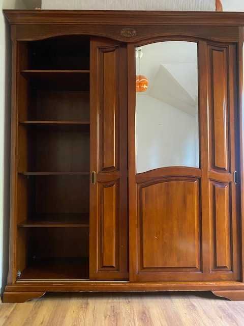 Vand dulap mobila italiana CavioCasa, colectia Fiesole din lemn masiv in stare foarte buna