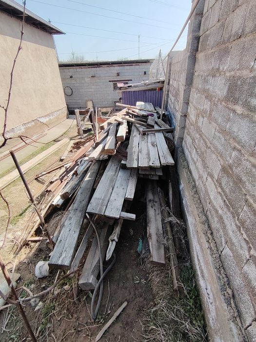 Ағаштар б/у материалдар